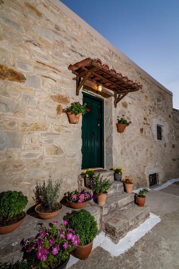 Aristidis'S Plouti Moires Guest House Exterior photo